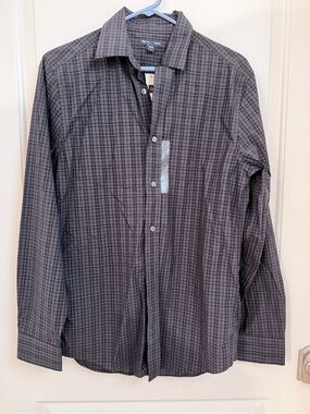 GAP Men's Gray Plaid Button-Down Shirt